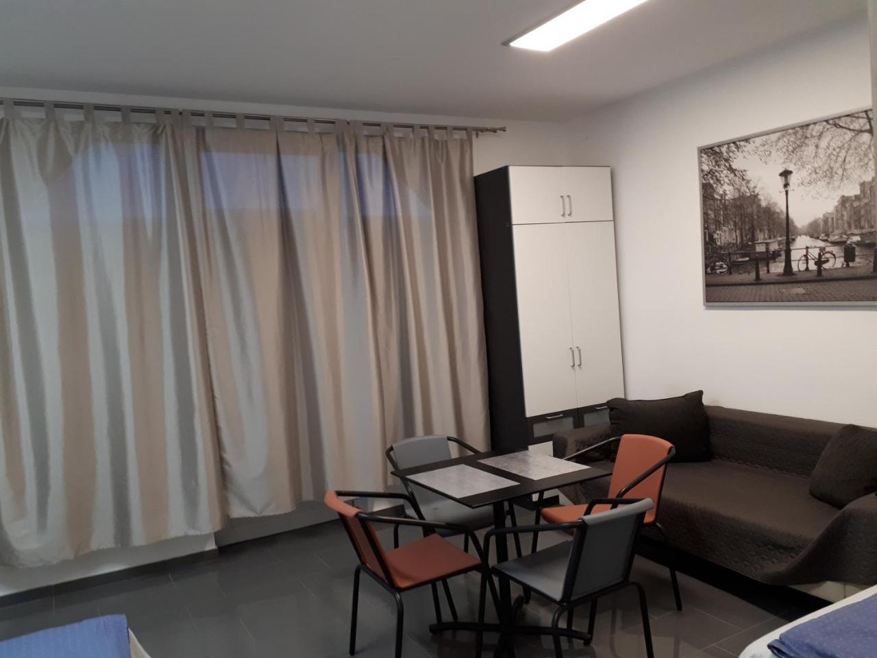 Kertvarosi Apartman II Tiszaújváros Εξωτερικό φωτογραφία