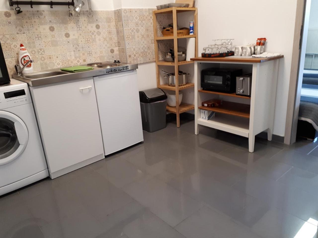 Kertvarosi Apartman II Tiszaújváros Εξωτερικό φωτογραφία